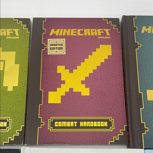 Minecraft Handbook Collection Lot - Picture 4 of 11